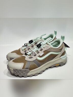 Vans Crosspath XC MTE Vibram Hiking Shoes Beige/ Mint Green Womens Size 9 NEW